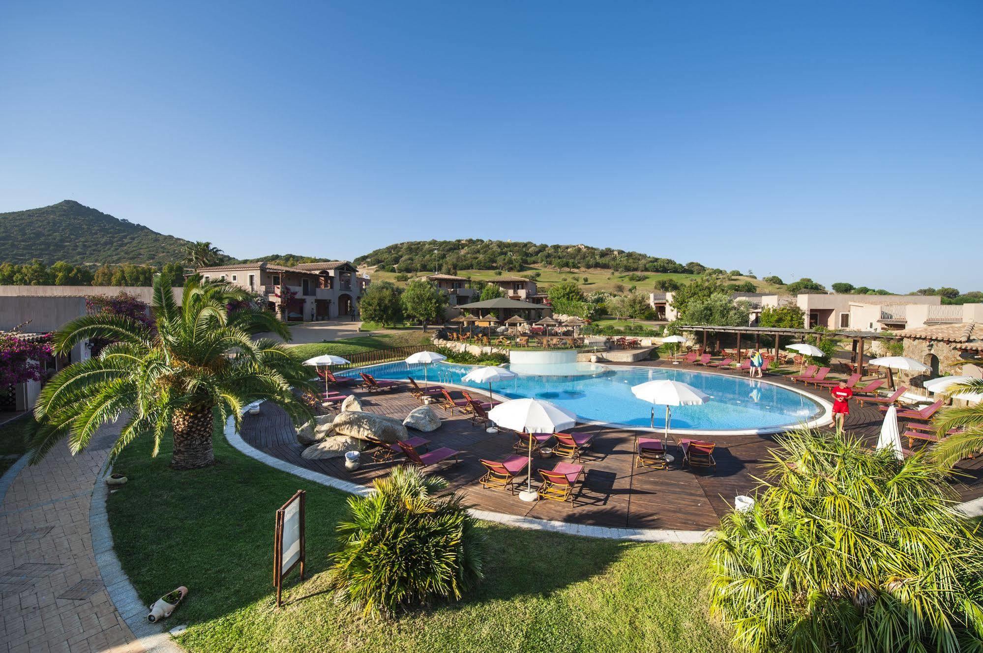 S'Incantu Resort Villasimius Exterior photo